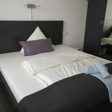 Hotell Waldhaus 3*