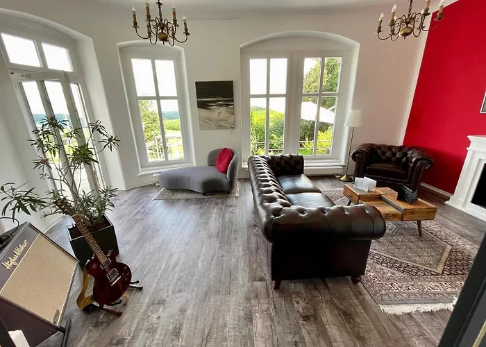 Szálloda Waldhaus 3*